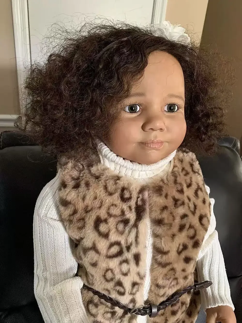 St.Store Aangepaste Limited Supply 100 cm Reborn Baby Zwarte Teint Geschilderde pop Handgeworteld Haar DIY Deel Met Doek Lichaam