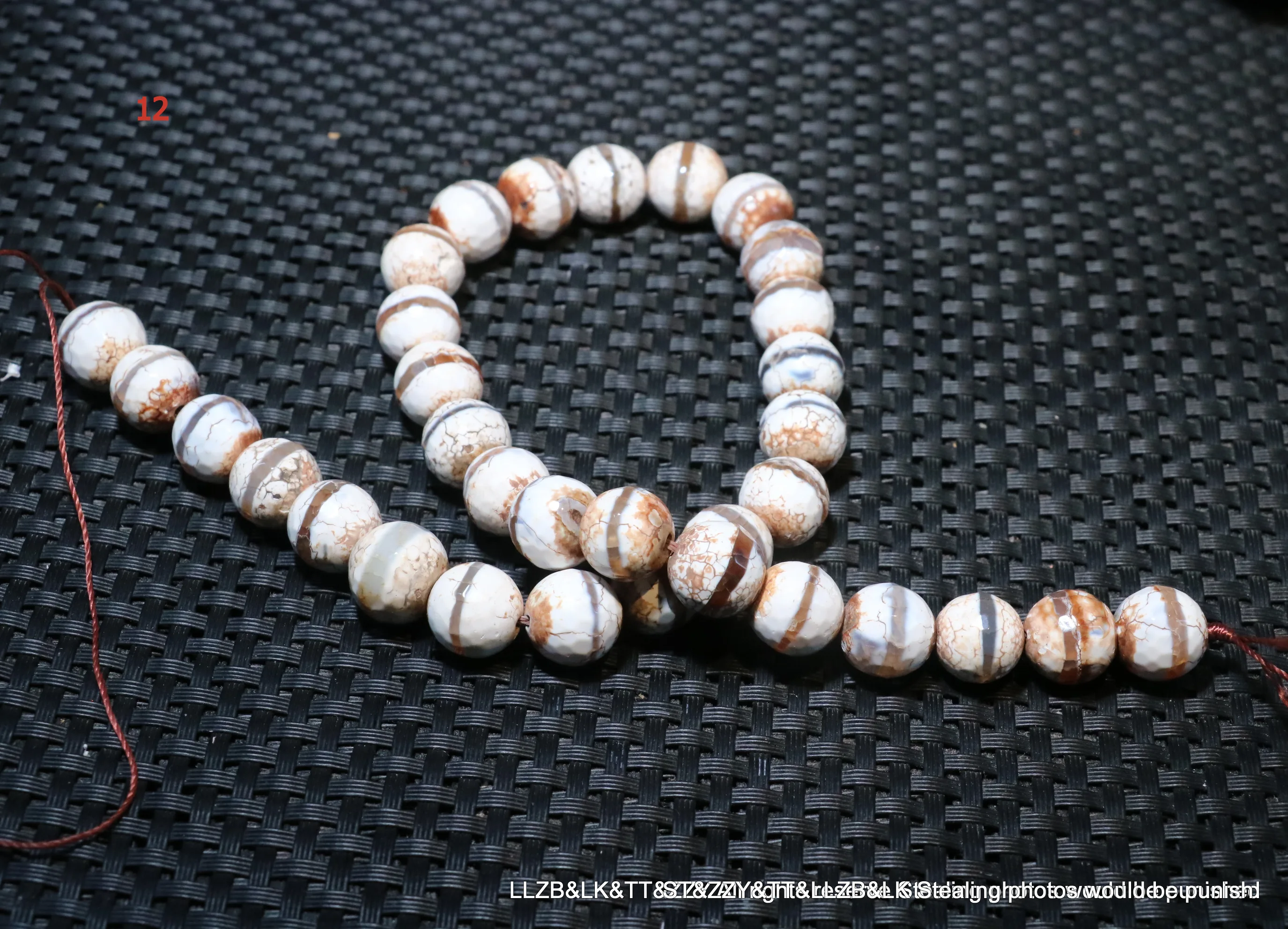 A Strand of Magic Power Energy Tibetan Old Agate 1 Line Healer Medicine Totem dZi Bead Amulet For DIY UPD220724A65