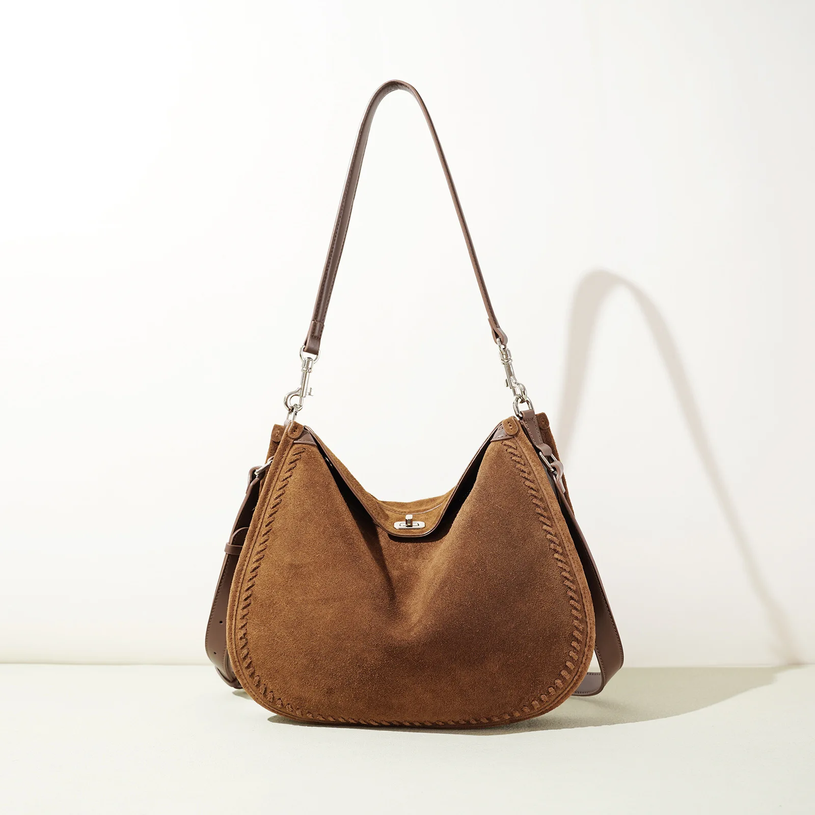 

Unique Business Casual Shoulder Bag For Women With Textured Leather And Letter Logo Includes Large Capacity Diaper Bag Utility