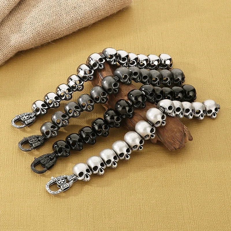 Vintage Single‑Row Thick Skull Bracelet European Halloween Antique‑Silver Plated Stainless Steel Men Statement Wrist Jewelry