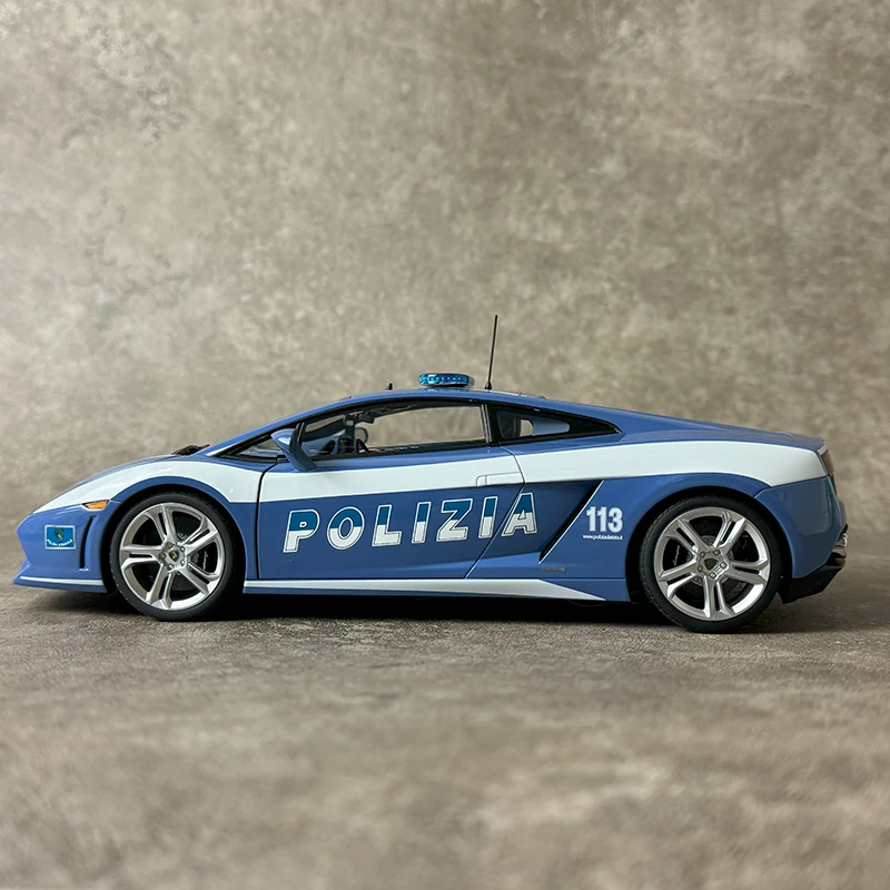 オートアート ダイキャストモデル 1/18 ランボルギーニ ガヤルド LP560