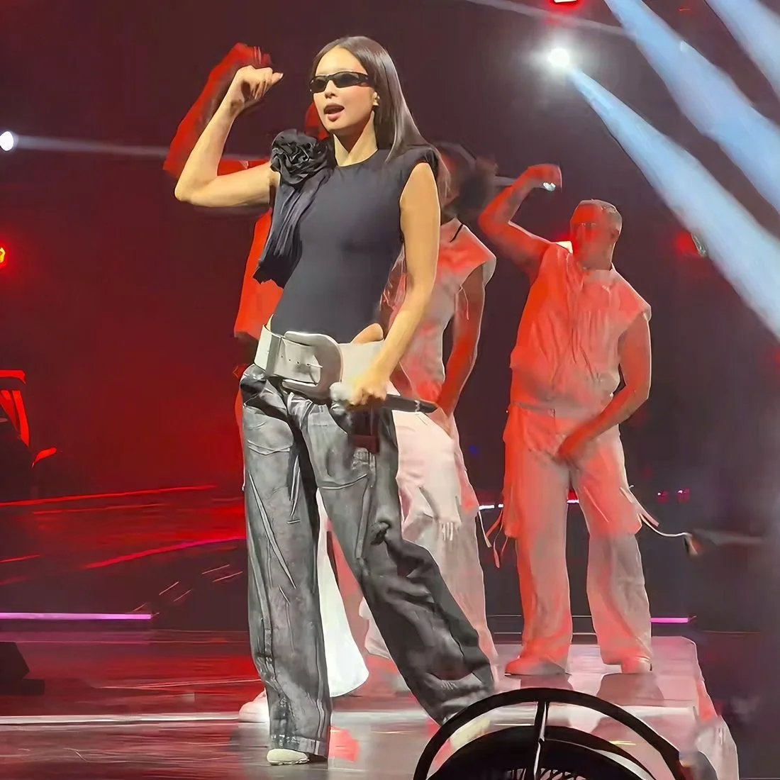 

Bla Pink Jennie 3D Flower Pattern Jumpsuit Dance Performance Top Vest Women's Ethnic Costume Stage Performance Outfit