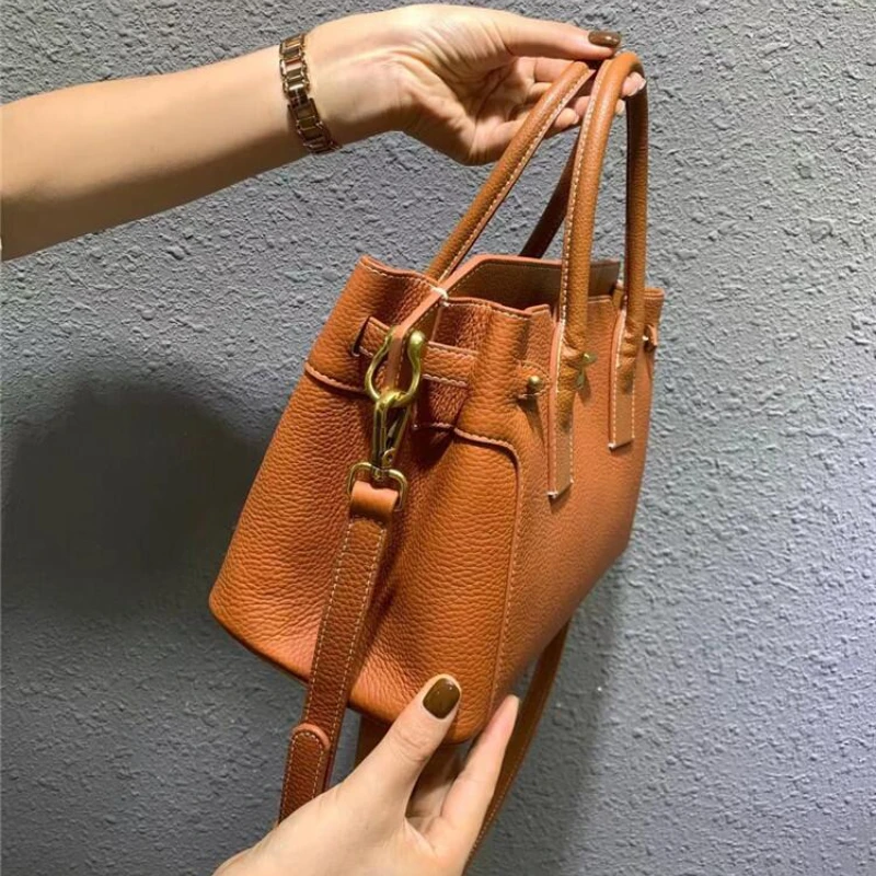 New Women\'s Luxury Handbag Litchi Grain Cowhide One Shoulder Crossbody Bag Simple Generous Tote Bag Large Business Commuter Bag