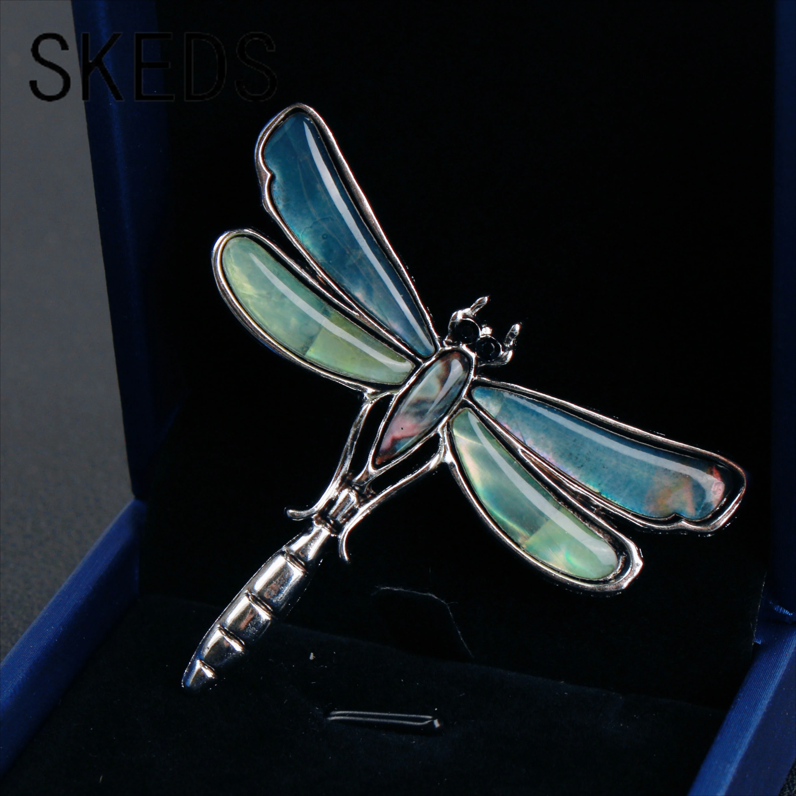 SKEDS Kreative Design-Broschen Luxuriöse Libellen-Broschen für Damen und Herren Modische Anstecknadeln Kleidungszubehör Party-Korsagen