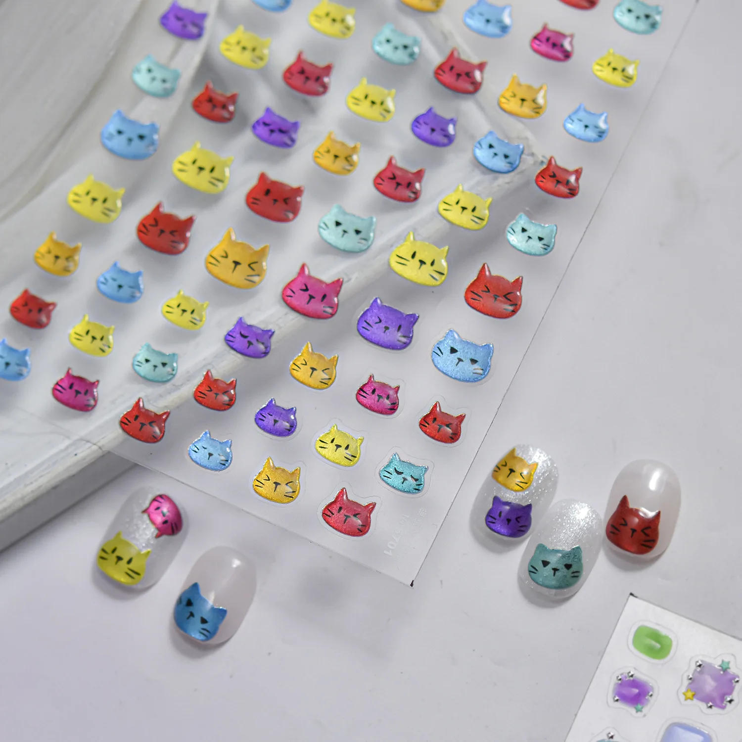1pcs 5D Kawaii Jelly mini bright candy colored cat head and star jelly nail stickers self-adhesive nail art decorations stickers
