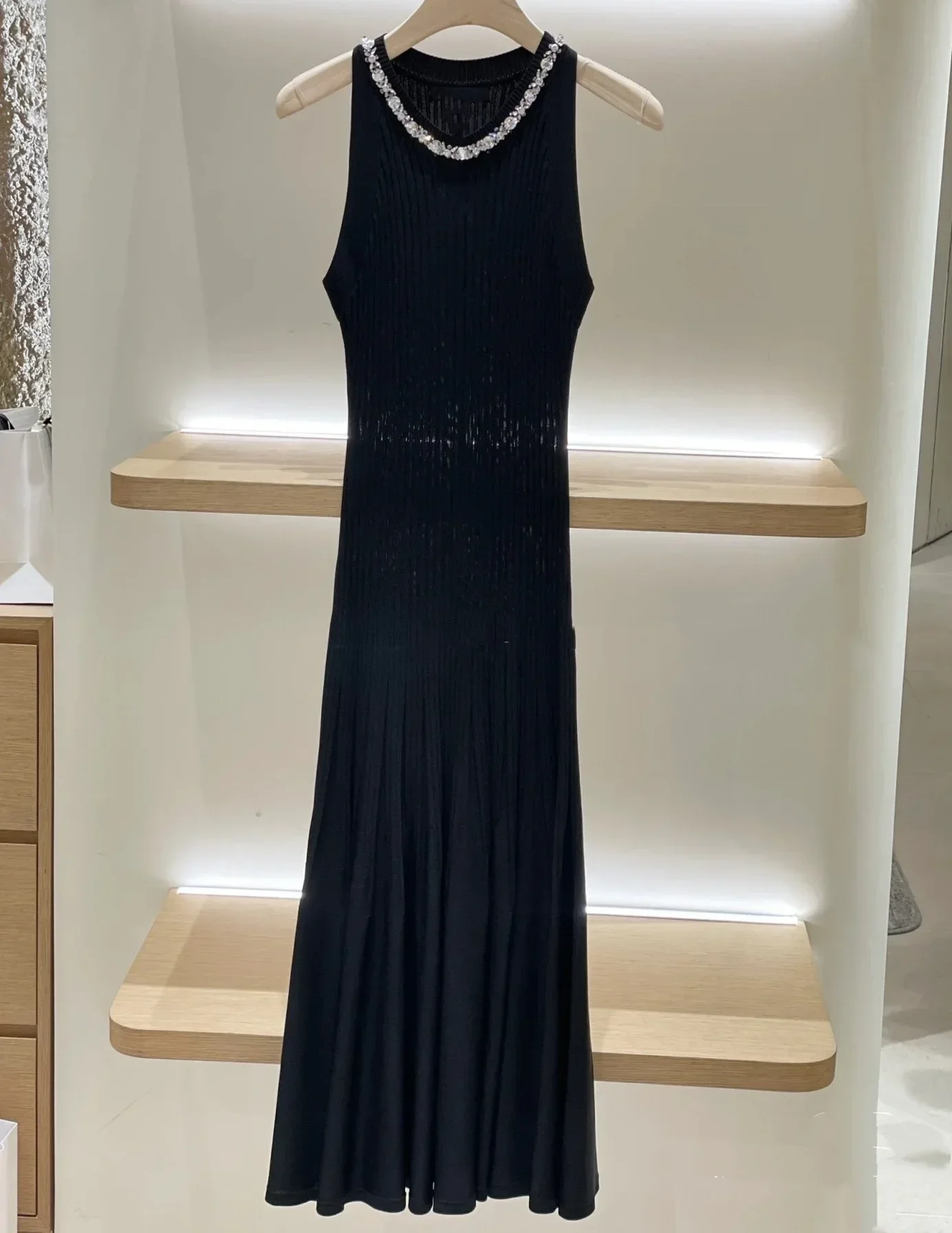 

2024 Women Black Knitted Round Neck Dress Diamond French Style Grand Holiday Party Ladies Robe