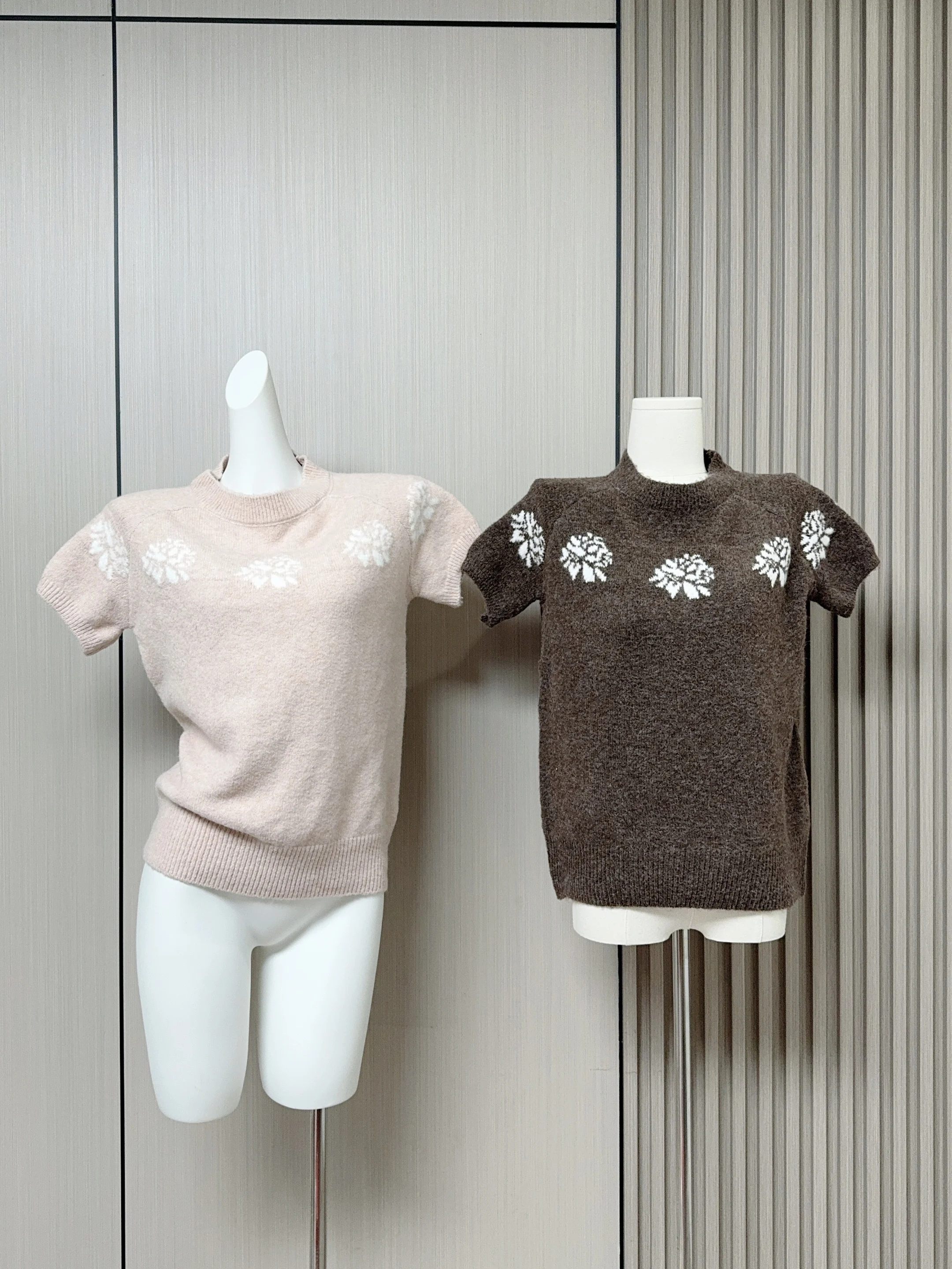 

Women's Elegant Floral O Neck Short Sleeve Floral Sweater Lady Spring Summer Sweet Pullover Loose Short Jumper Top