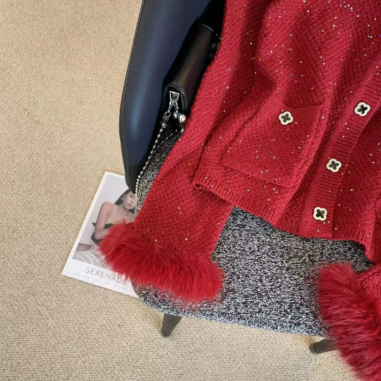 Elegancki czerwony kardigan damski na jesień i zimę, moda koreańska, krótki sweter z imitacji futra, patchworkowy czerwony płaszcz swetrowy, dzianina, dopasowany sweter.