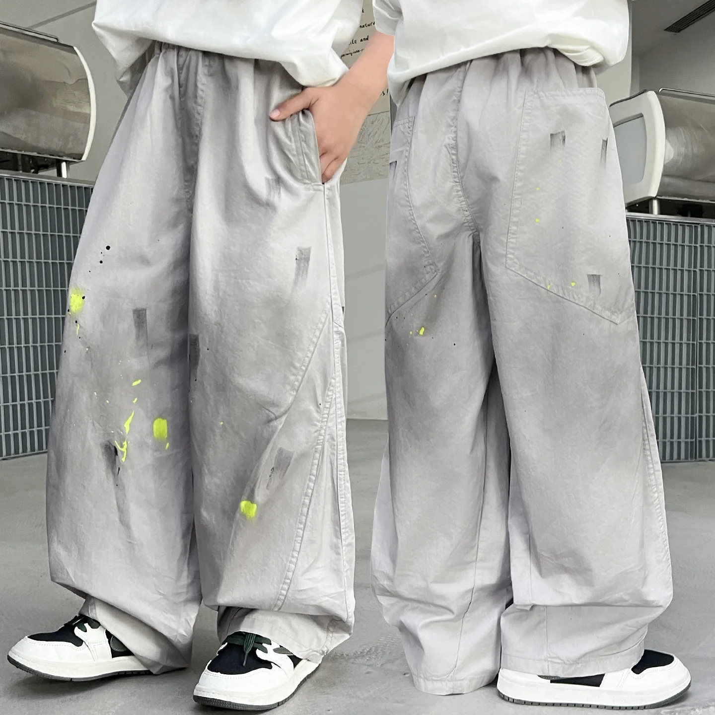 

Big Boys Gradient Graffiti Denim Long Pants Summer Thin Loose Stylish Casual Anti-Mosquito Jeans Trousers for Kids Teen Boys
