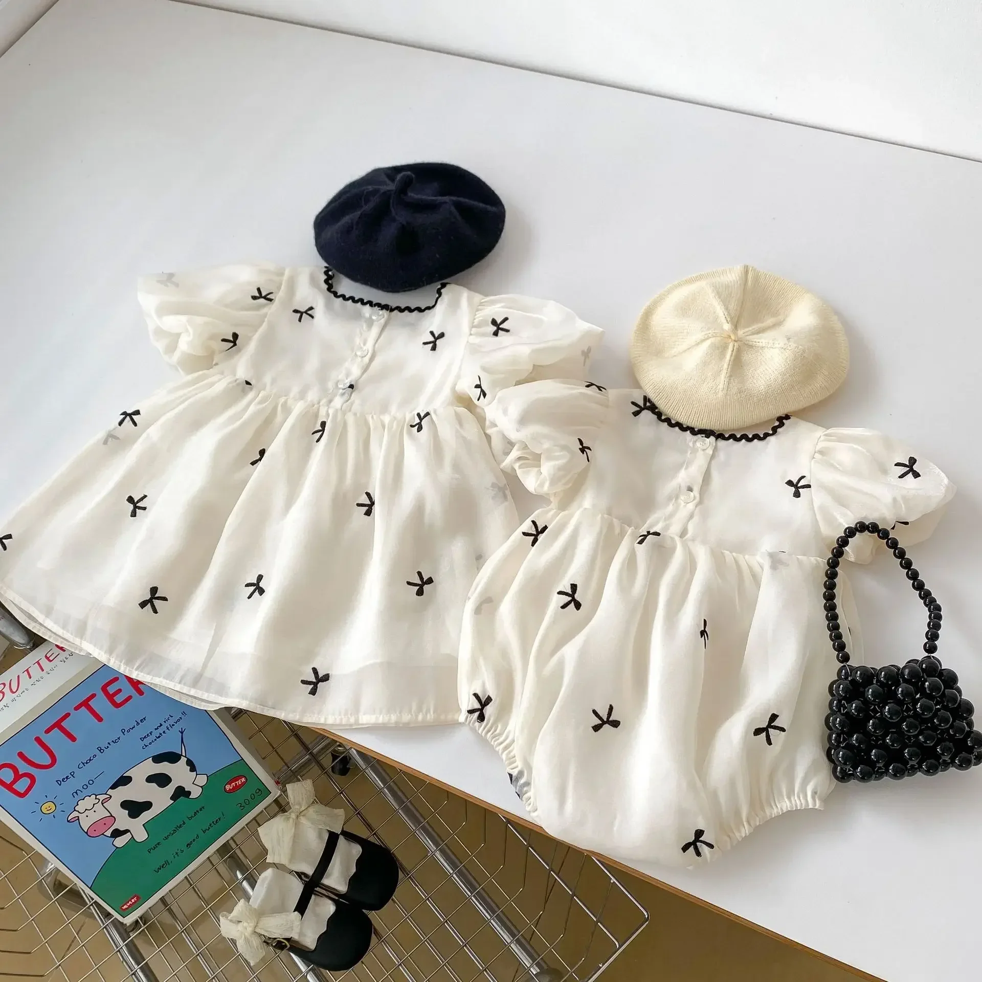 

8928 Baby Clothes 2024 Summer New Fashion Girl's One Piece Clothes Sisters Bow Bubble Sleeve Dress Sister Clothes.