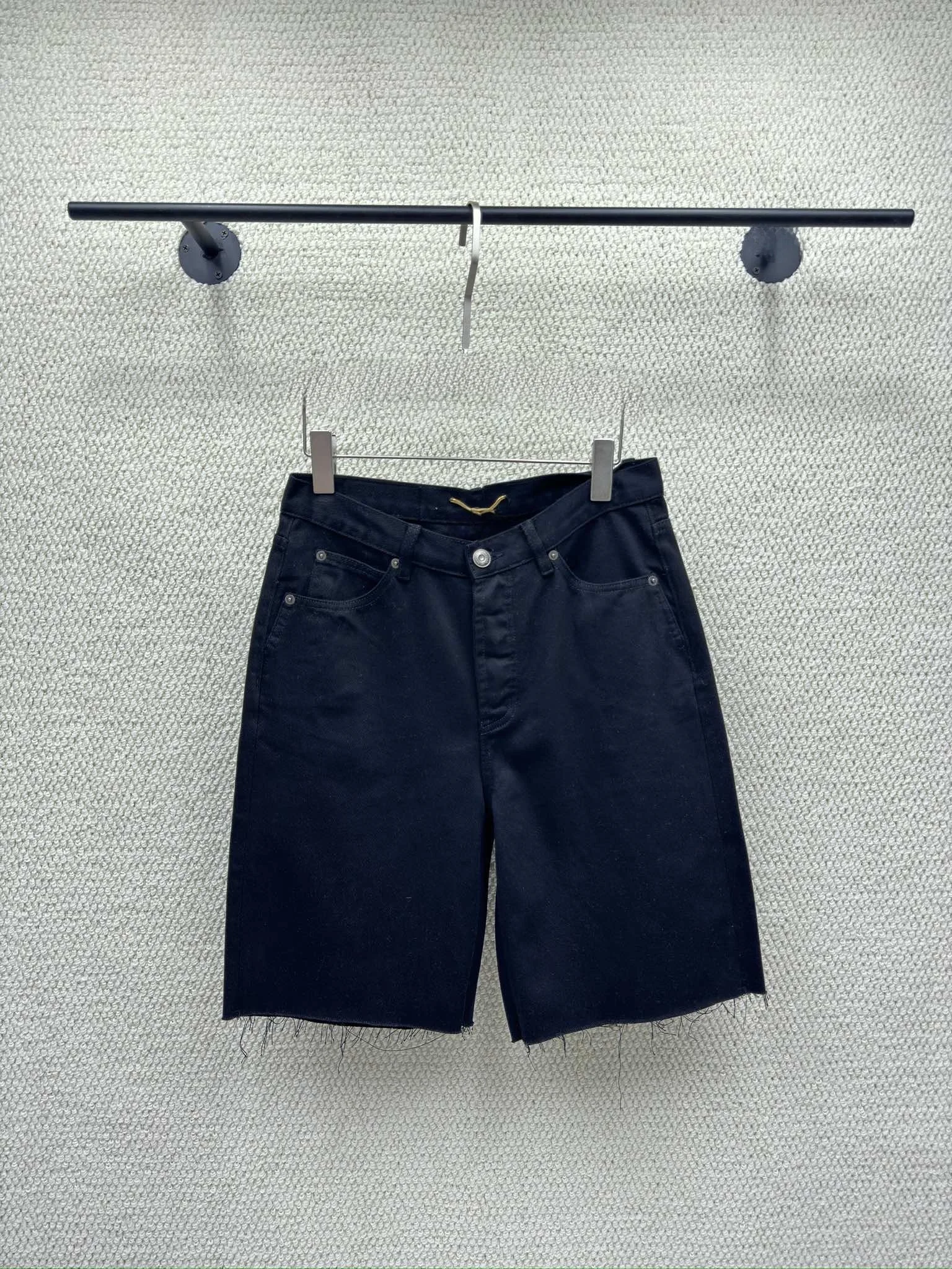 

Fashionable High Waist Straight Leg Short Jeans Women's Retro Style Frayed Hem Five Parts Casual Slimming Effect