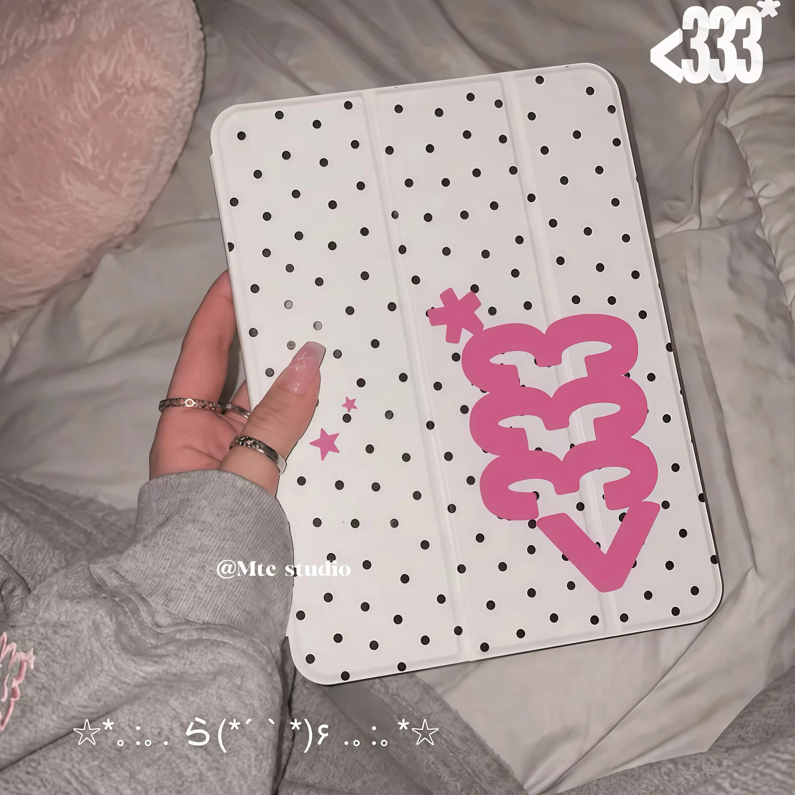 Minimalist Ins Polka Dots Y2K Tri-Fold Cover For iPad Pro 13 11th M5 M4 12.9 A16 10 8 7 9th 10th Air 11 M2 M3 Mini Tablet Case