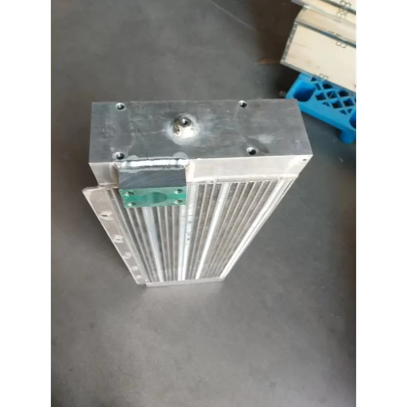 JCB JS 200/205/210 МАСЛЯНЫЙ ОХЛАЖДАЮЩИЙ