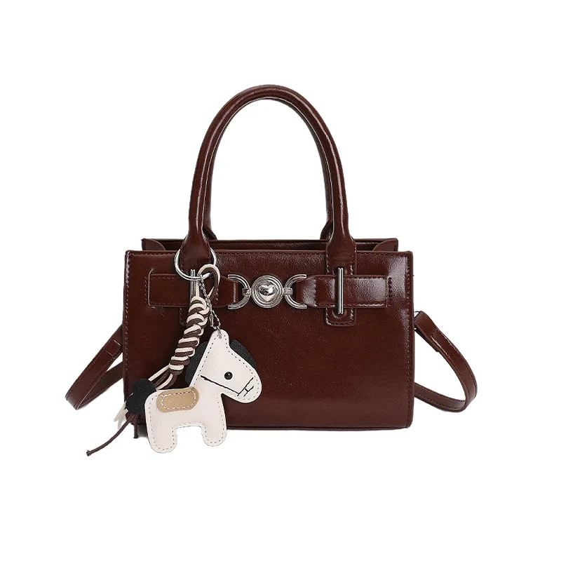 

Designer Minimalist Chic Diaper Bag For Women Leather Crossbody Handbag Elegant Vintage Stylish Tote Bag