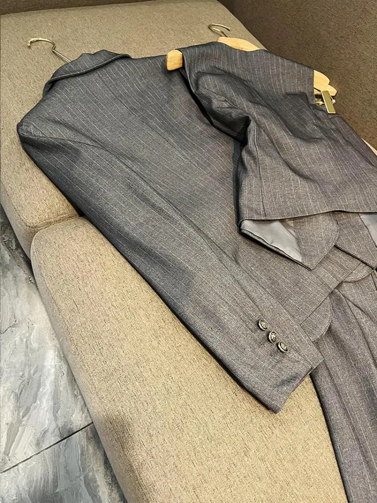 Костюм-футболка для глаз, женский дизайн, высококачественный комплект Feelings Faion, хлопковый материал, подходящий для поездок на работу, возраст 25–35 лет