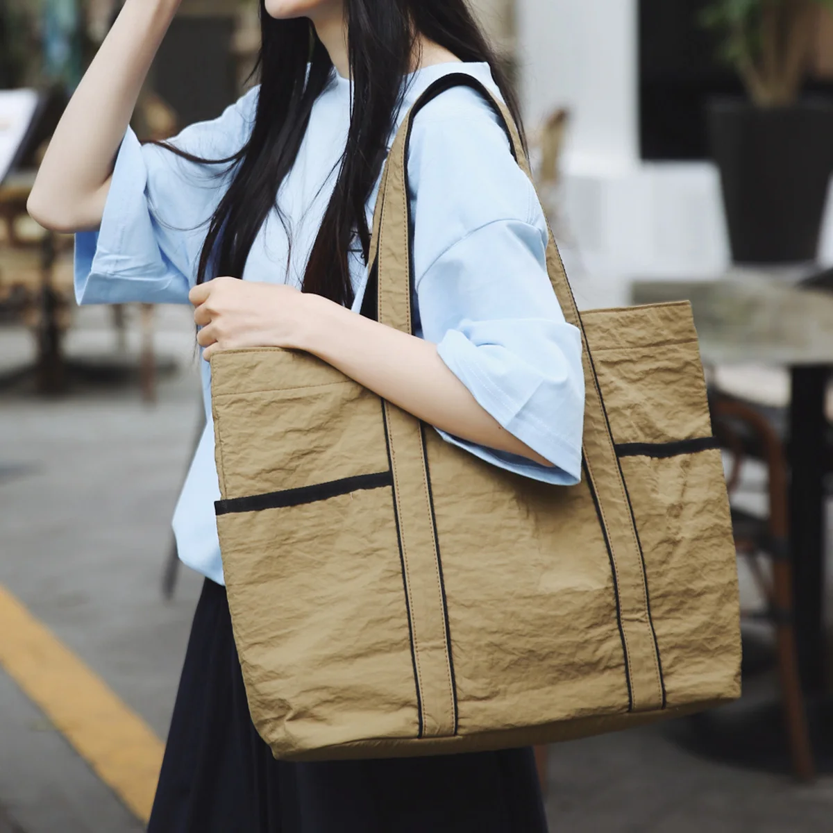 

Large-Capacity Japanese-Style Ins-Style Casual Versatile Canvas Bag Crossbody Bag for Female College Students for Class, Commuting, Shopping, and Office Workers