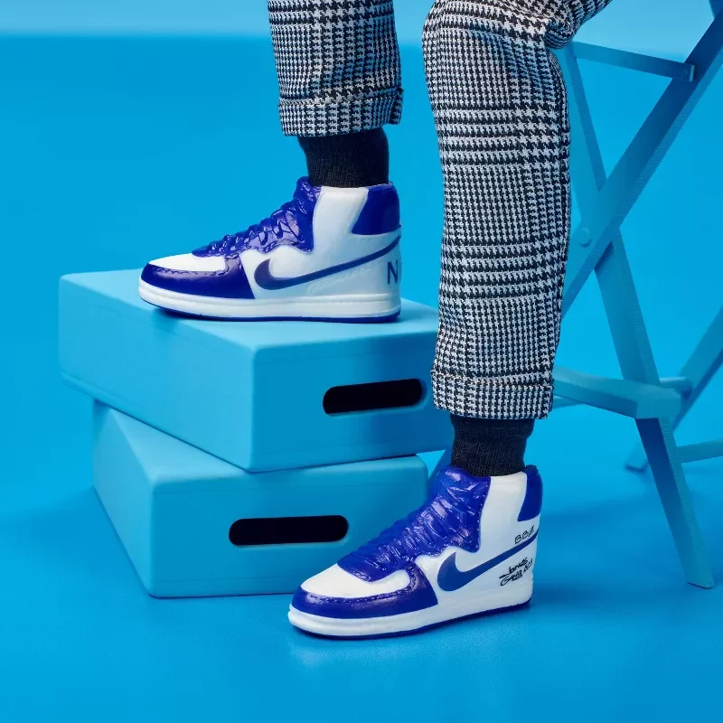 إصدار محدود من دمى ليبرون جيمس باربي الأصلية، مجموعة هدايا أصلية ومفاجئة