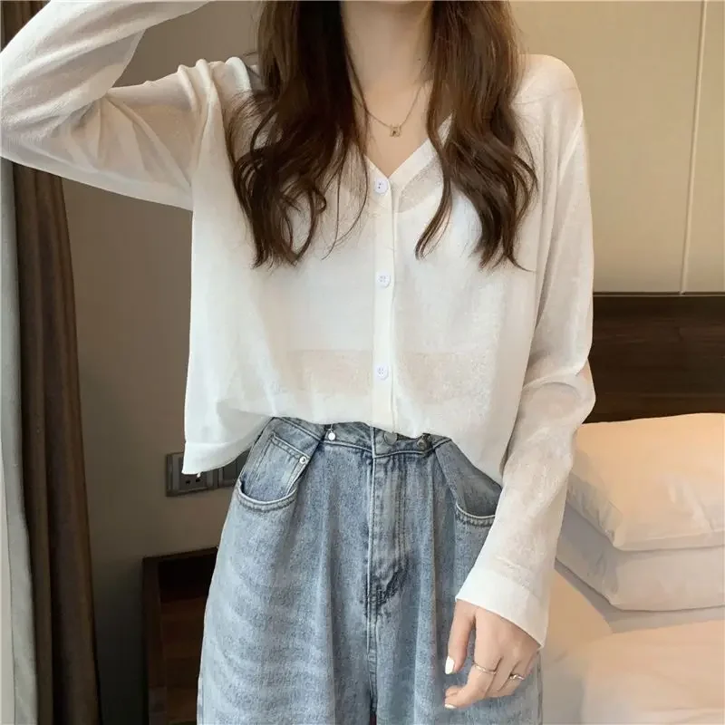 Outside the Ice Silk Knitted Cardigan Women Summer Thin V-neck Short Shawl Air-conditioning Jacket Top