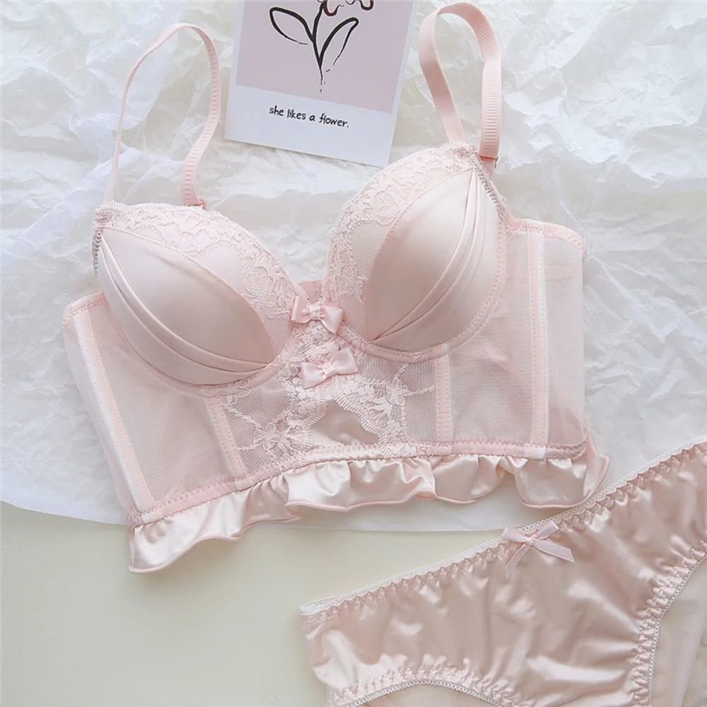 Ensemble de soutien-gorge Lolita en satin japonais, style kawaii, avec armatures, dentelle et volants, soutien-gorge sans armatures, lingerie pour petites poitrines, ensemble de sous-vêtements pour jeunes filles.
