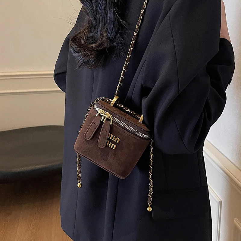 우아한 무광 숄더백 2025 신상 여성용, 럭셔리 레트로 크로스바디 백, 모든 경우에 어울리는 패셔너블한 립스틱 박스