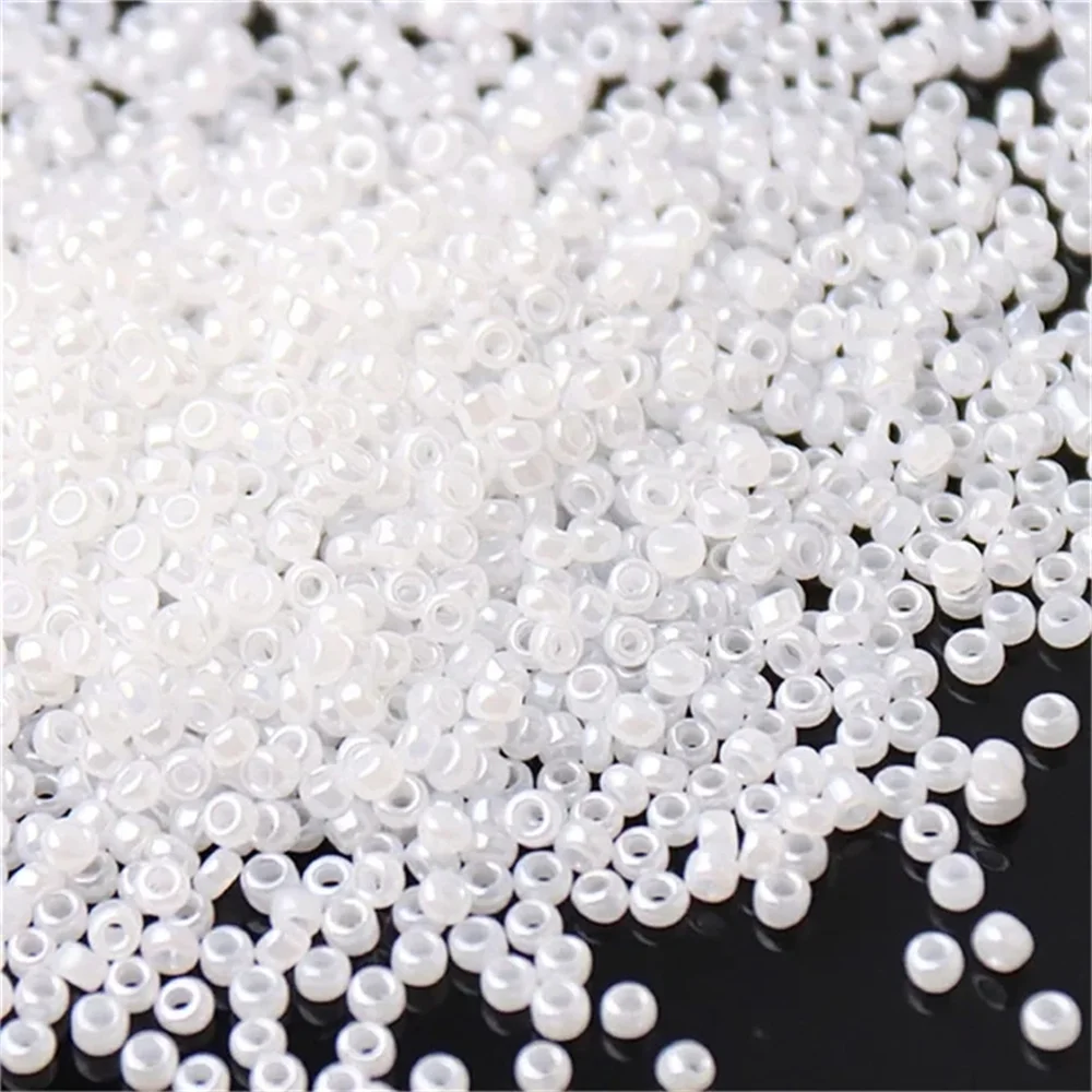 White Series Czech Glass Seedbeads Multi Size 1.5mm 2mm 3mm 4mm Round Spacer Beads For DIY Jewelry Making Garments Accessories