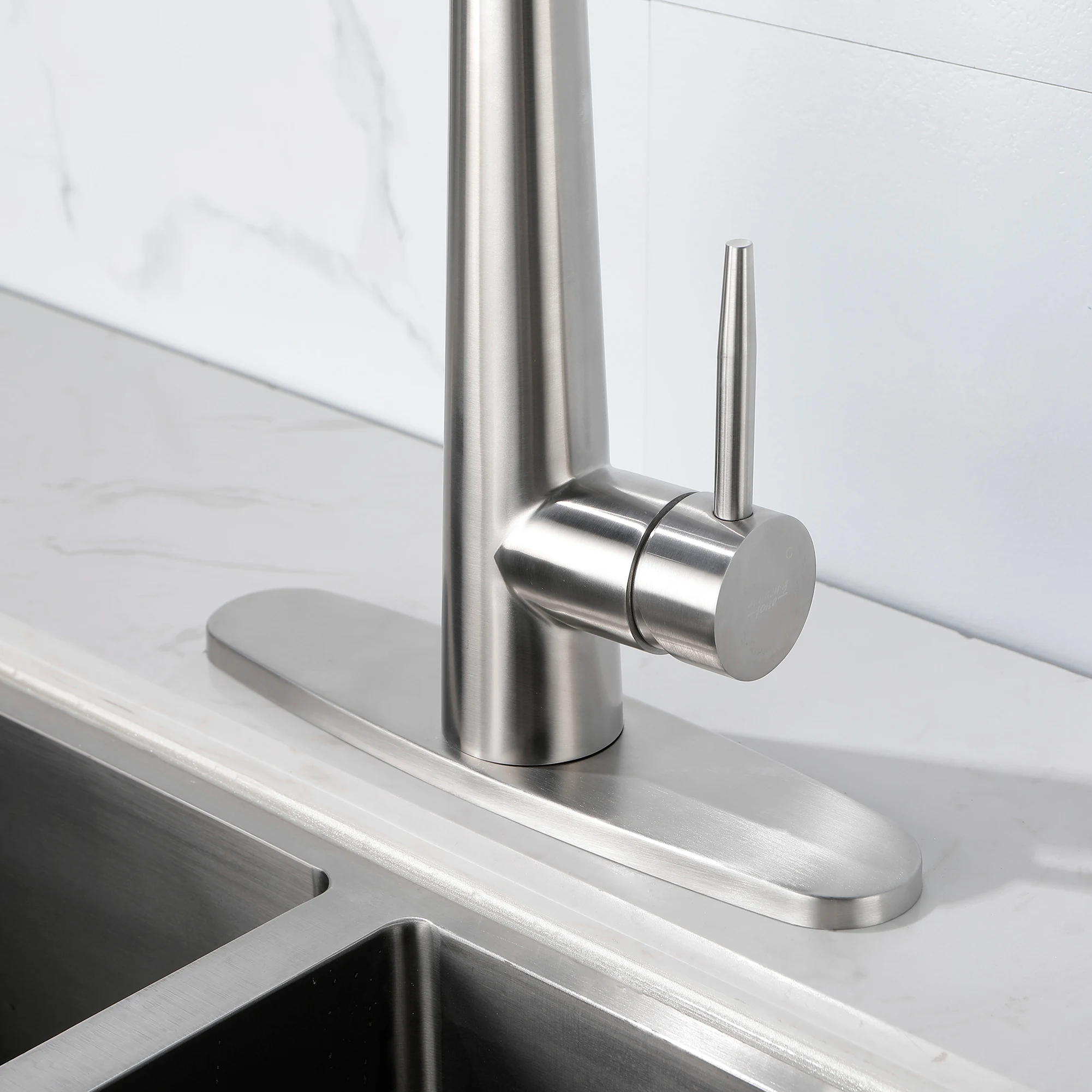 Kitchen Faucet with Pull Down Sprayer Brushed Nickel, High Arc Single Handle Kitchen Sink Faucet with Deck Plate