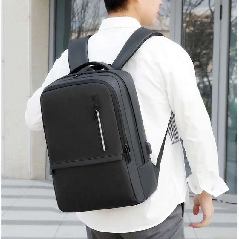 

Europe and the new men's simple and large-capacity business commuting backpack travel backpack business computer bag