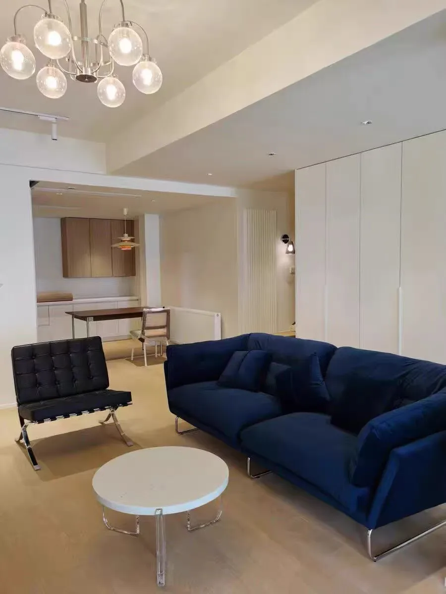 Fashion creative beauty salon clothing store studio down small apartment sofa