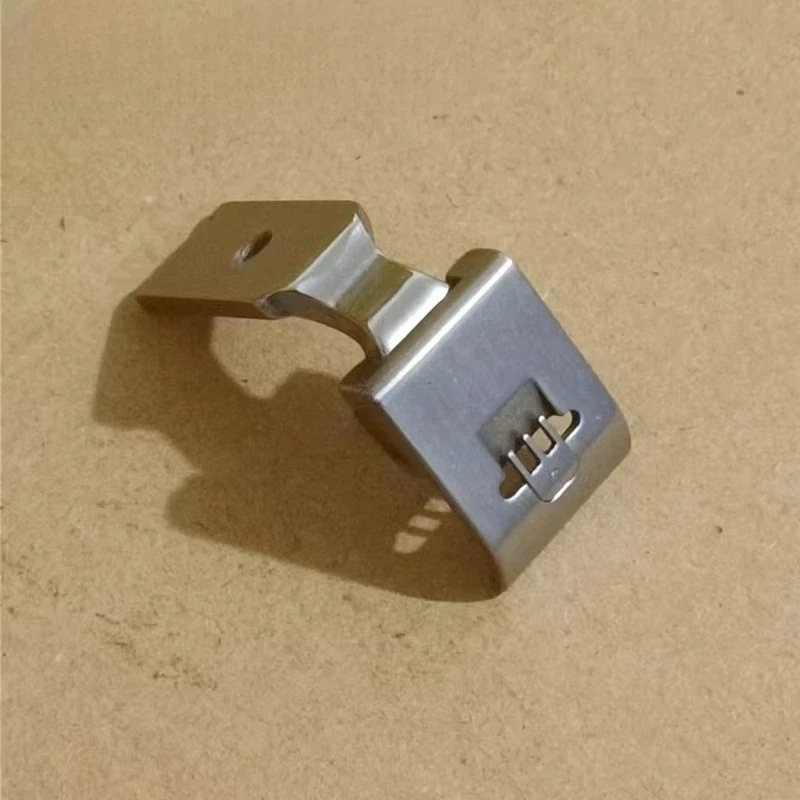 2290 Herringbone Stitch 2284N Triangle Needle 457 Thin Material Anti-Wrinkle Stitch Position Needle Plate Presser Foot Teeth