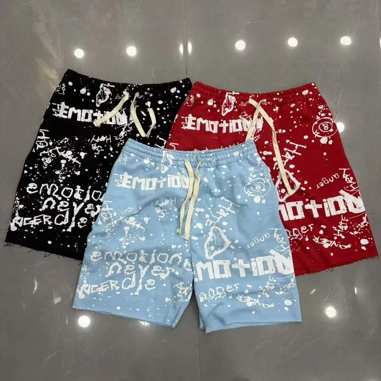 

High-Quality New Style Pure Cotton Terry Shorts, Loose and Fashionable High Street Style, Rhinestone Printed, Distressed, Frayed Edge, Drawstring Shorts