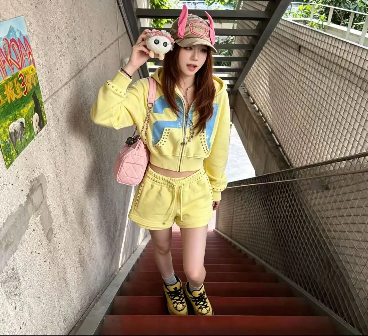 Y2K Summer New Yellow Sports Suit Studded 21 Print Pattern Clothing Fashion Retro Harajuku Hip Hop Shorts Hoodie Women's Sports