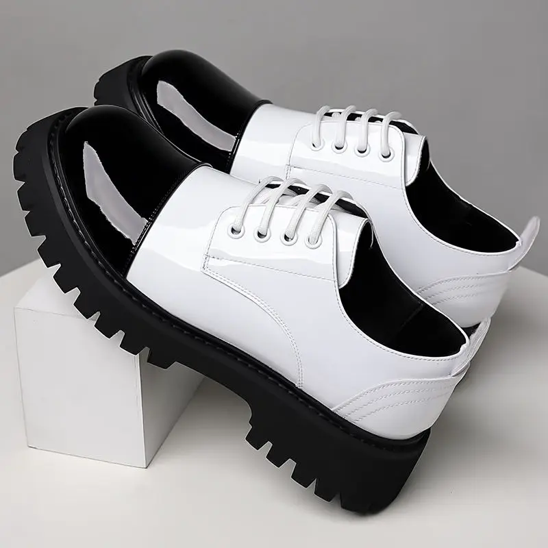 

Autumn 2025 New Trend Men's Casual Soft Sole British Versatile Business Dress Leather Sneakers Dress Shoes