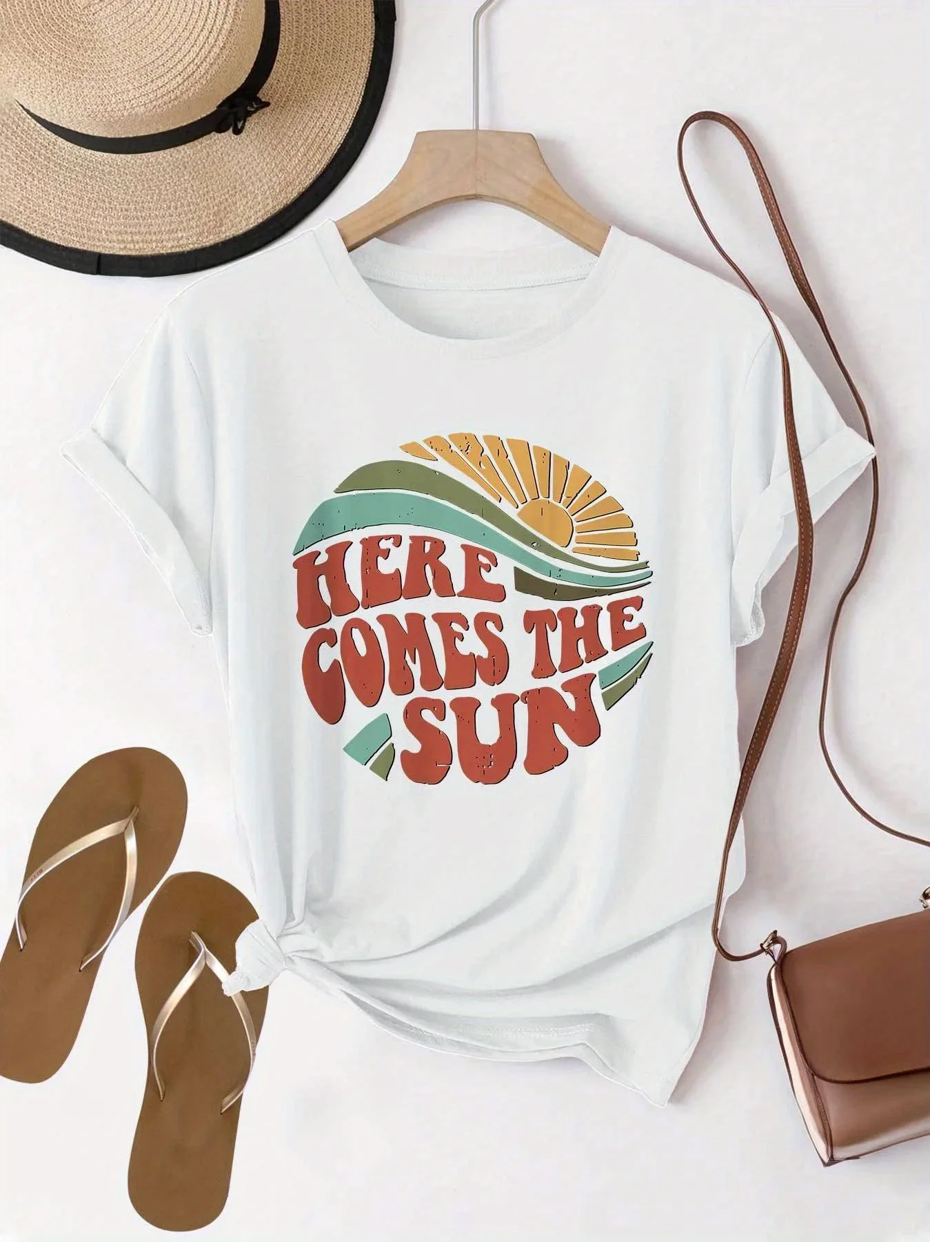 

Летняя одежда Y2K, женская футболка с рисунком «Here Comes the Sun», повседневная футболка с короткими рукавами, яркий легкий вес с геометрическим принтом