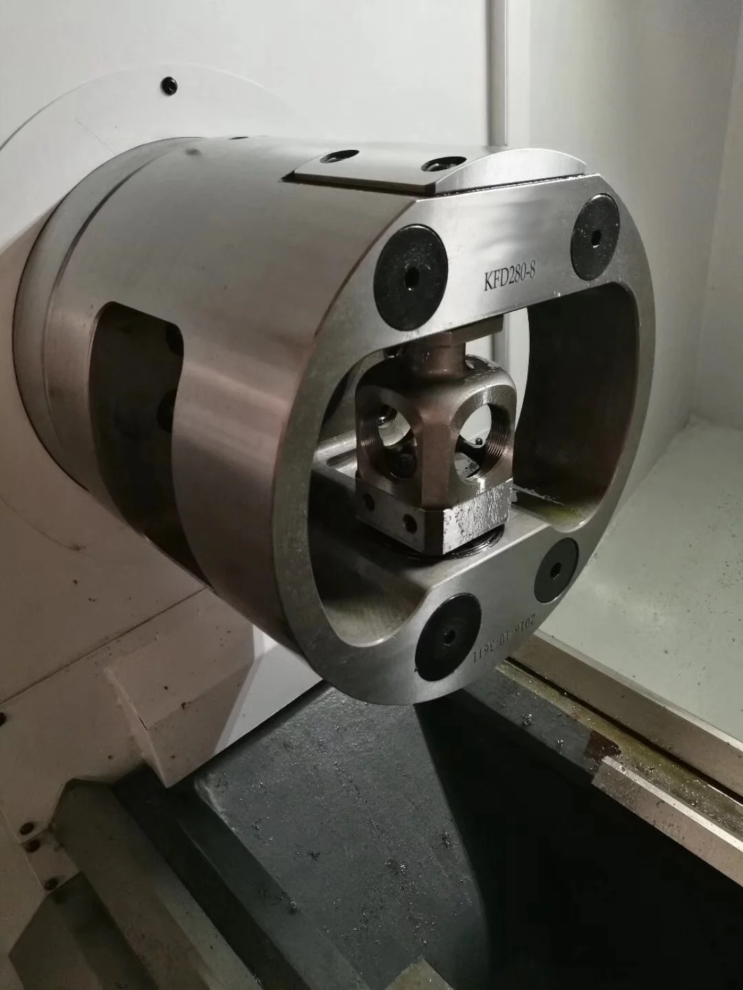 Fully Automatic CNC Clamping Indexing Chuck Hydraulic Power Spindle Rotates Workpiece Angle Machining 0.01mm Precision Hydraulic