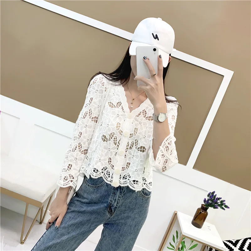 Fairy Temperamental Hollow-out Crocheted Top 2024 Spring/Summer Loose Slimming V-Neckline Short Knitted Cardigan Ins Women