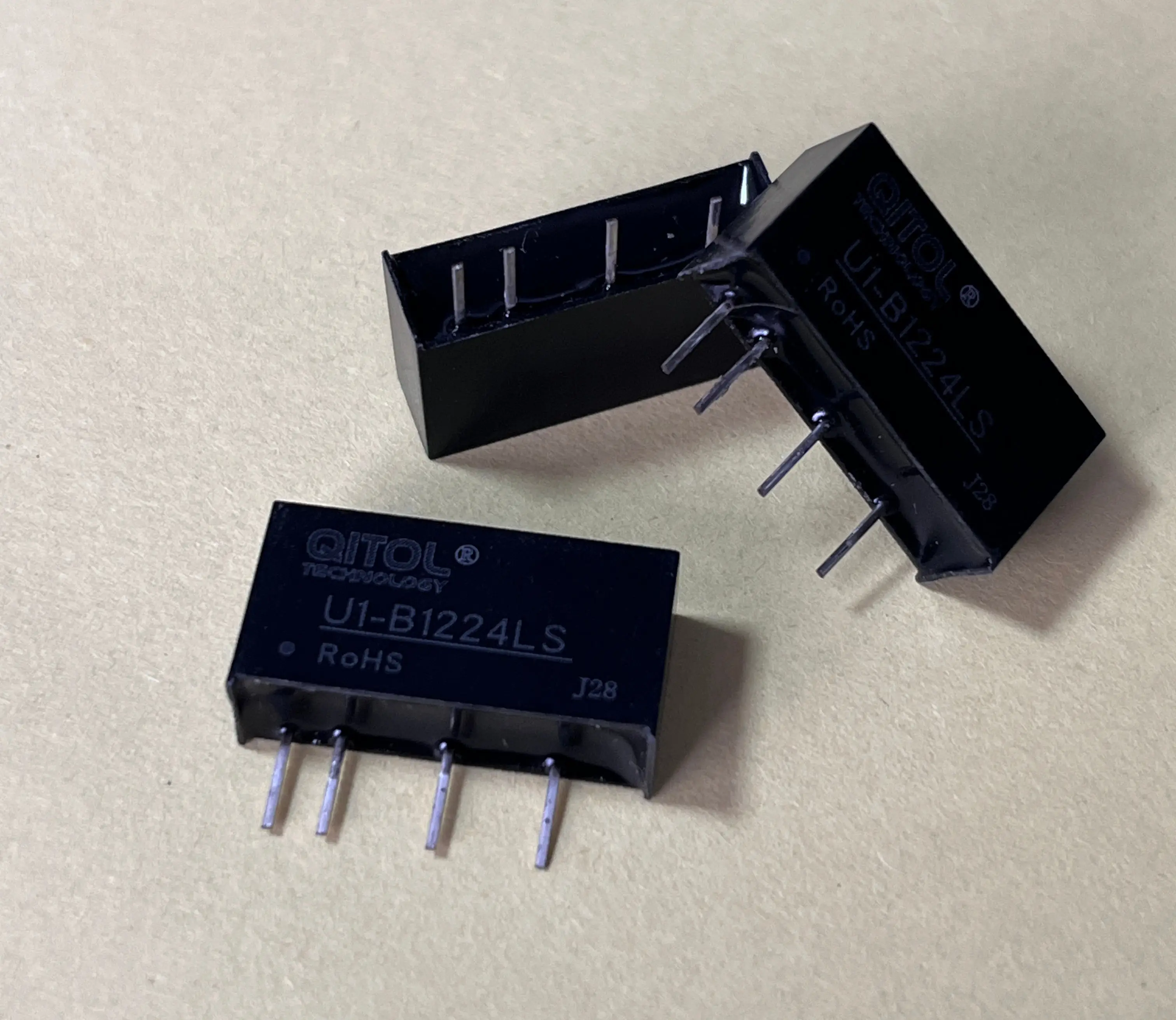 1W U1-B1224LS B1224LS-1WR3 DC-DC Power Converter 12V TO 24VDC Miniature Step-Down Switching Disconnector Module Active Component