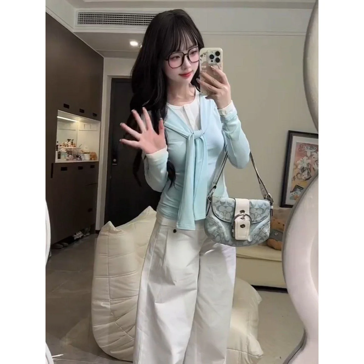 Korean Style Blue Long Sleeve T-Shirt Women Early Spring 2026 New Inner Wear Slim Fit Top Base Shirt School Girl Suitable