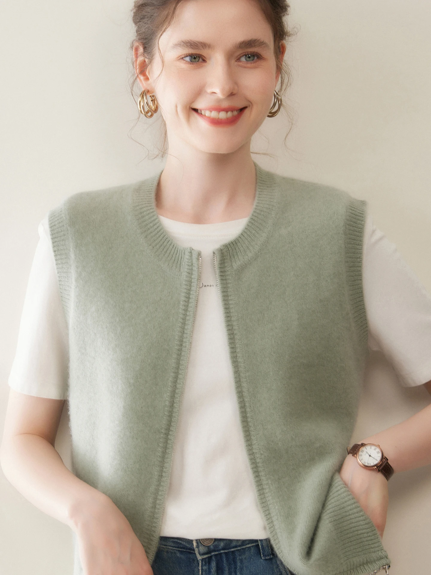 

Утепленный вязаный жилет на молнии для женщин, осенне-зимний, однотонный, с круглым вырезом, универсальный трикотажный жилет