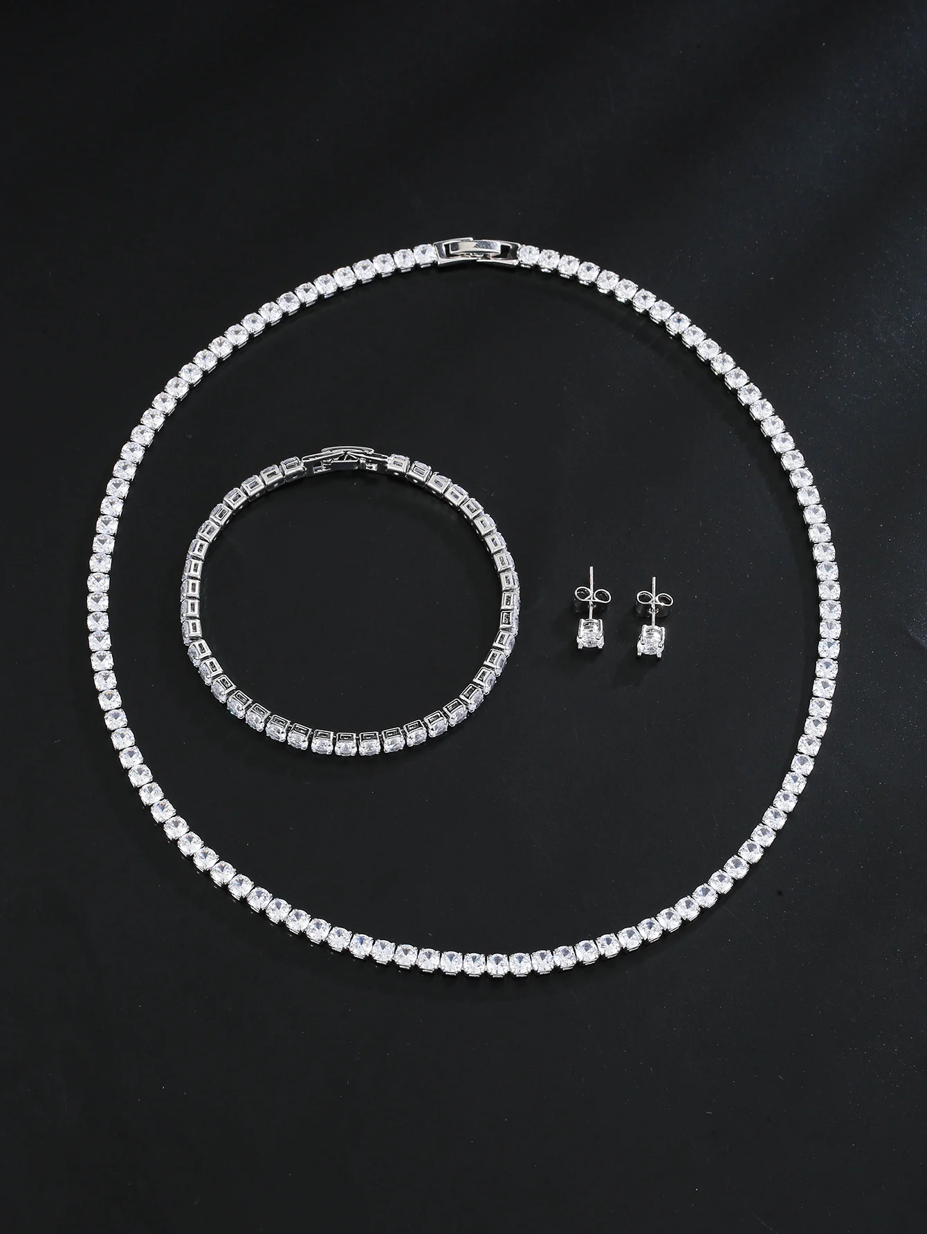 Emmaya Gorgeous Buling Clear Round Cubic Zirconia Ślubny naszyjnik dla nowożeńców Kolczyki Zestaw biżuterii imprezowej dla kobiet