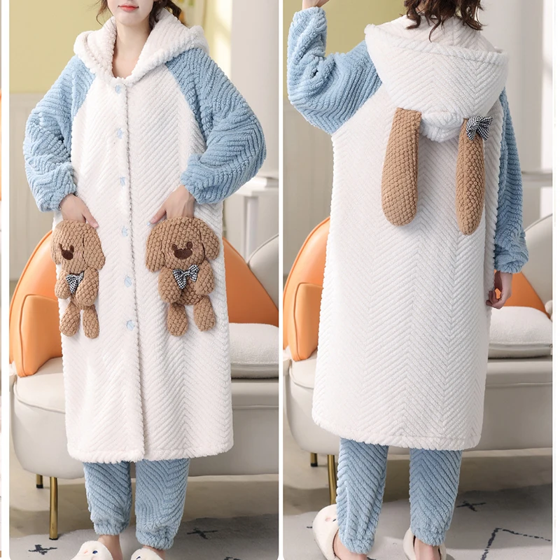 

Thickened Warm 2025 Winter Robe Flannel Jacquard Ladies Lovely Leisure Robe Outside Padded Pajamas Women Sleepwear Cartoon Bear