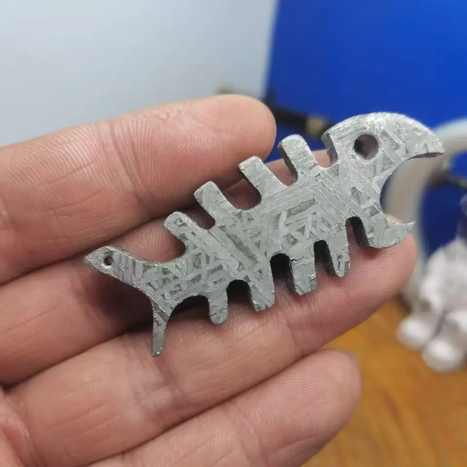 Rare Altai Iron Meteorite Fish Bone Ornament Natural Meteorite Craft Home Decor Falling Stone Ornament 58X23X5mm about 27g