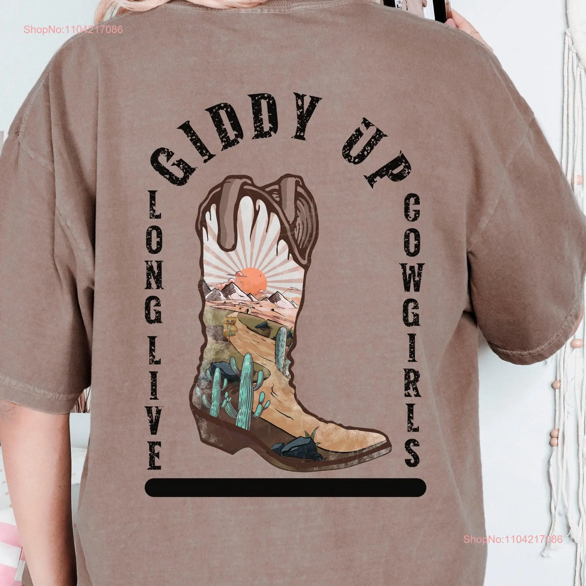 Giddy Up Long Live Cowgirls Western Cowgirl Boots T Shirt Wild West Cowboy Old School Country Vintage