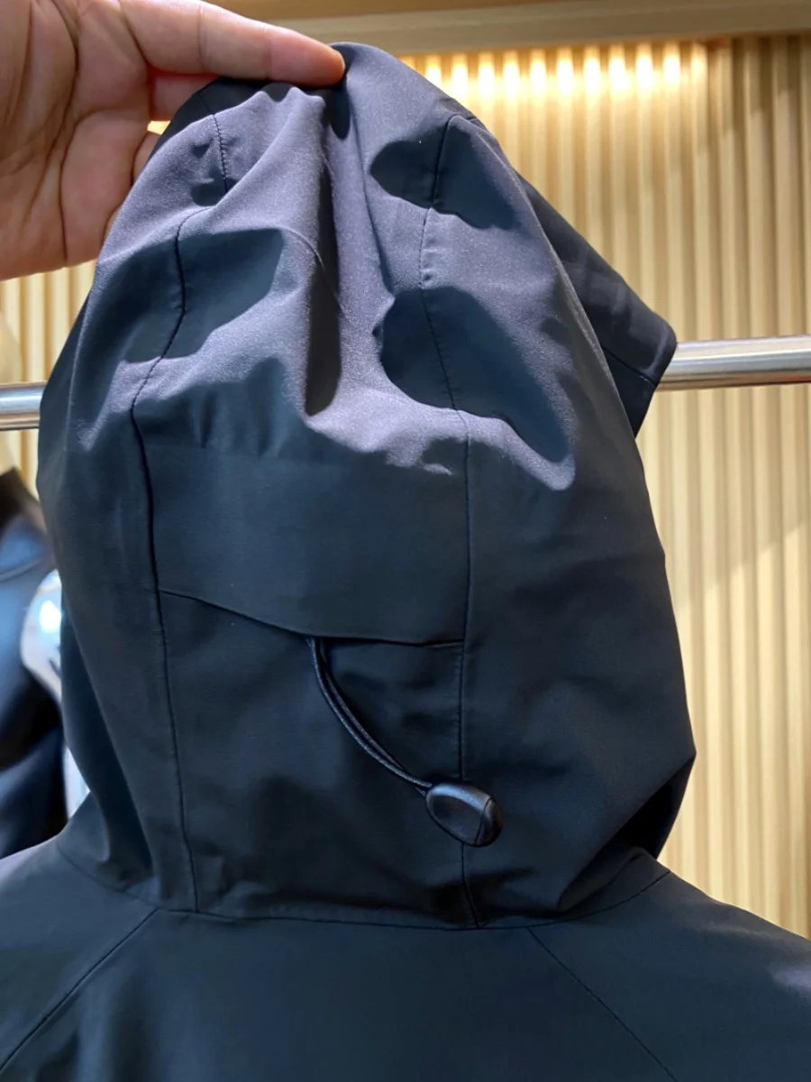 Męska kurtka outdoorowa Premium Softell Jaet na jesień, wysokiej jakości, wytrzymała, wodoodporna, z kapturem, o dopasowanym kroju.