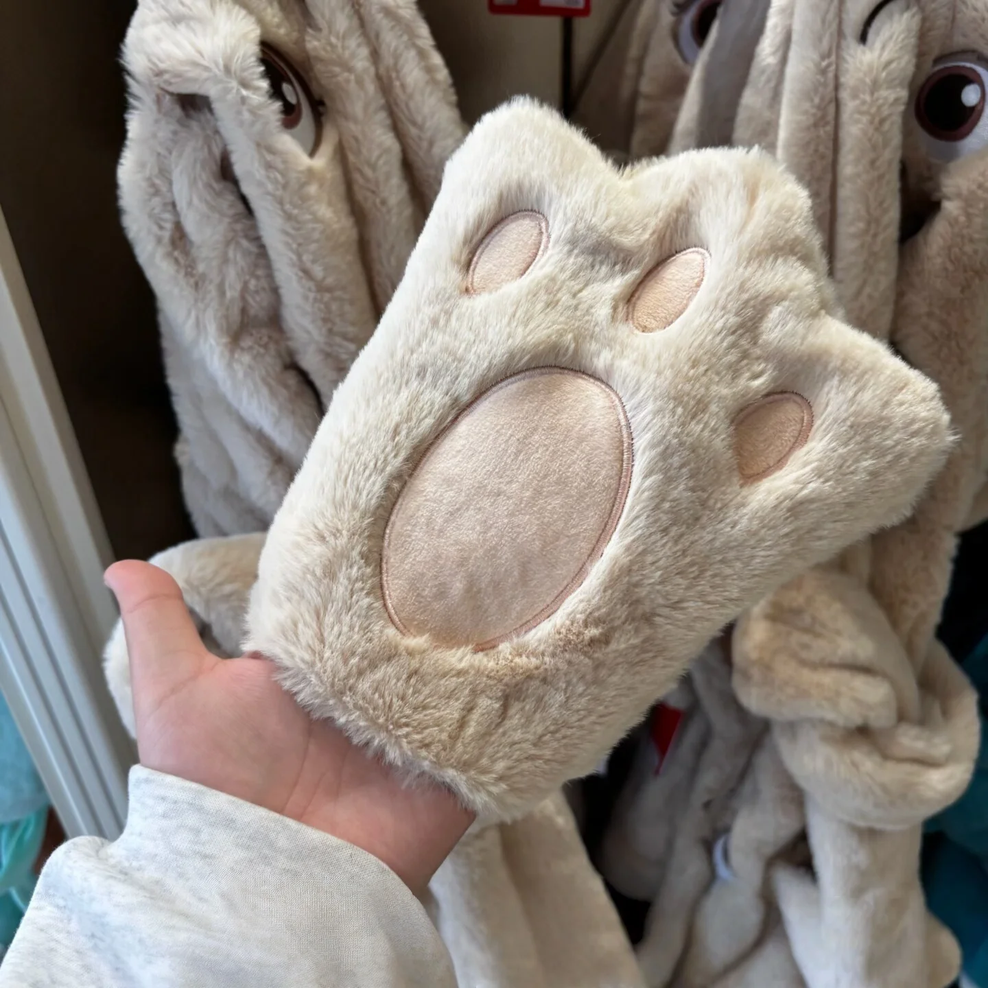 Pamiątki Universal Studios - Kung Fu Panda Peace Valley Villagers - Uroczy zestaw: czapka i szalik z futra królika - Ciepły prezent dla dziewczynek