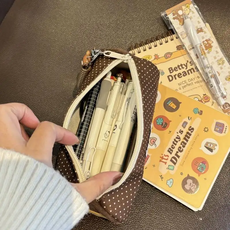 Polka Dot Stickerei Bär Zylinder Stiftetasche Große Kapazität Schüler Schreibwaren Aufbewahrungstasche Tragbare Geschenke – Detail 4