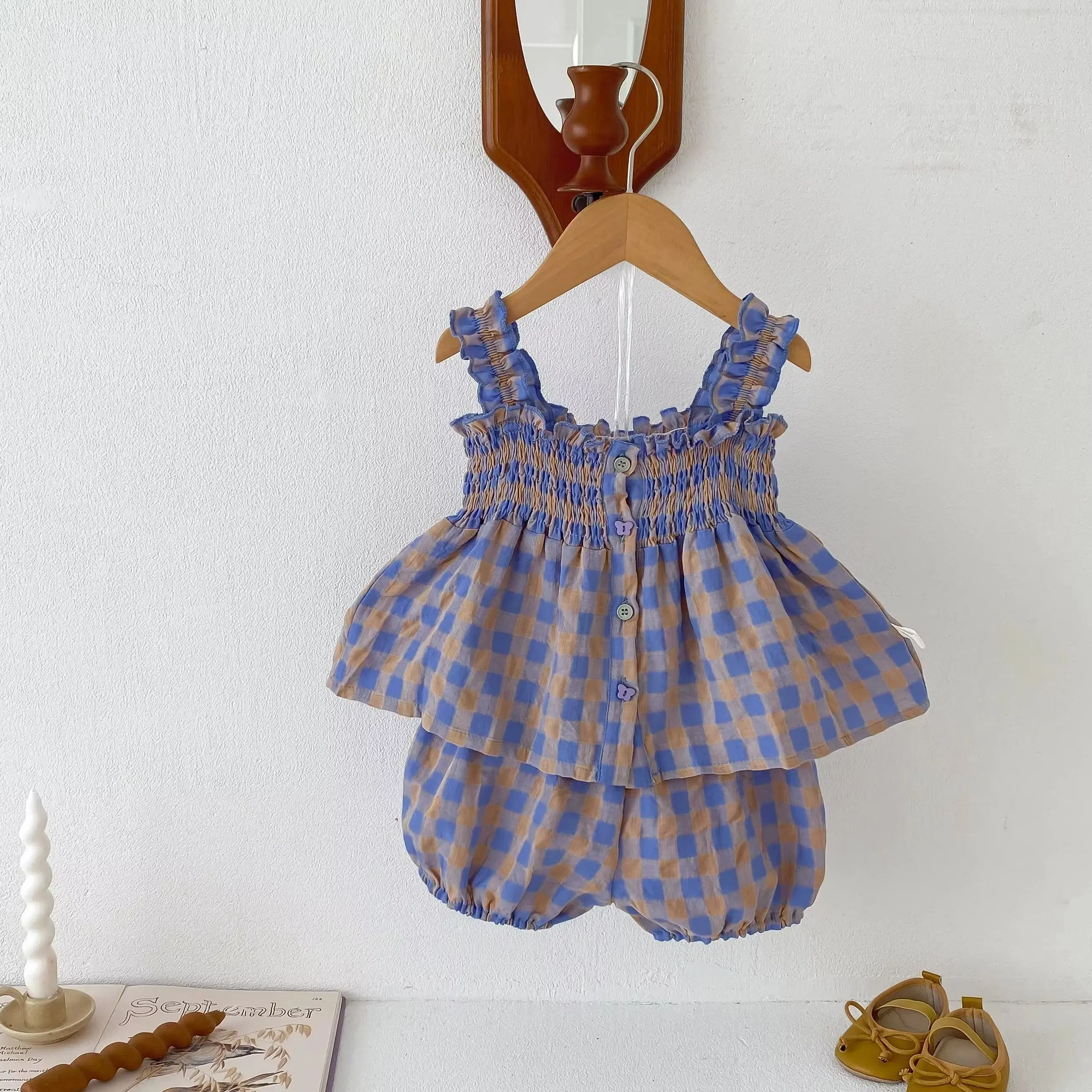 Conjunto de estilo coreano para niña, camisas con tirantes y pantalones cortos, traje de dos piezas a cuadros morados, ropa informal de playa de verano para niña