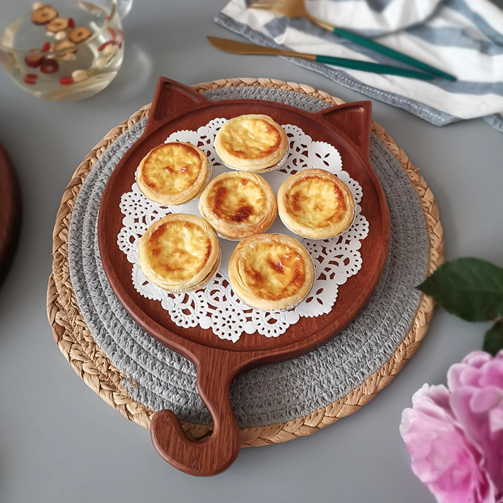 

1Pcs Ebony Wood Tray Irregular Wear-Resistant Food Holder Dessert Pastry Plate Pizza Serving Board Kitchen Tableware