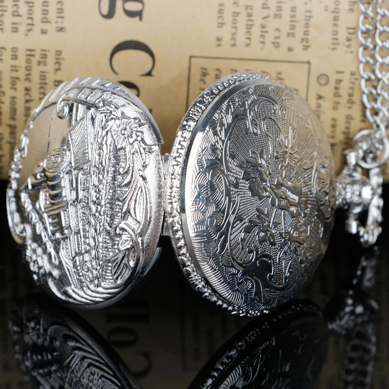 Antique Steam Train Design Pocket Watch with Chain Necklace Vintage Quartz Pendant FOB Chain Watches Jewelry Accessories Gifts