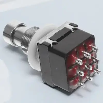 

Effect Accessories Mini Toggle Switch Replacement Footswitch for Bass Amplifier Durable Effector Pedal Button Metal Frame
