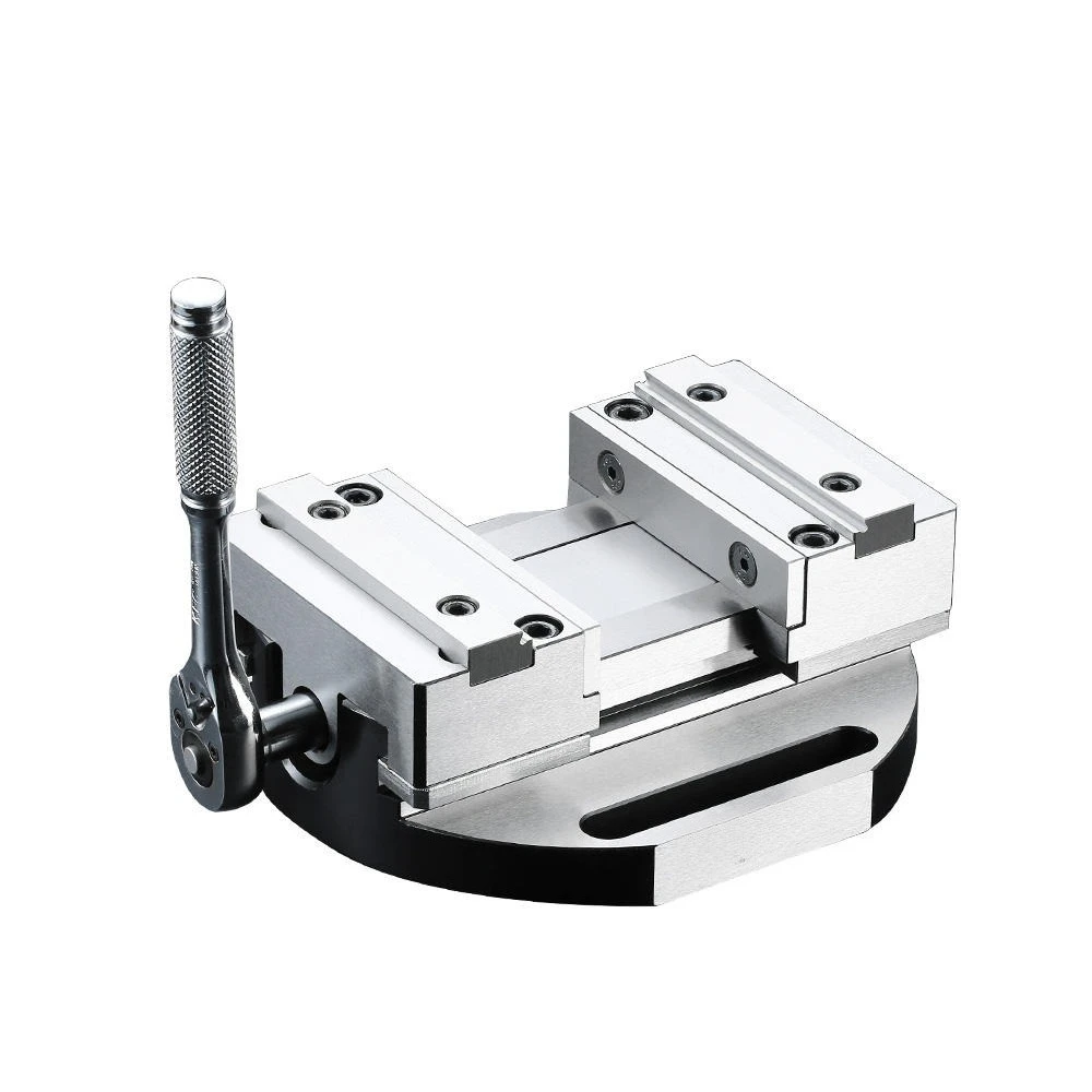 

The 5-axis CNC machine tool with a clamping range of 40-100 mm (G110) offers a precision self-centering bench vise